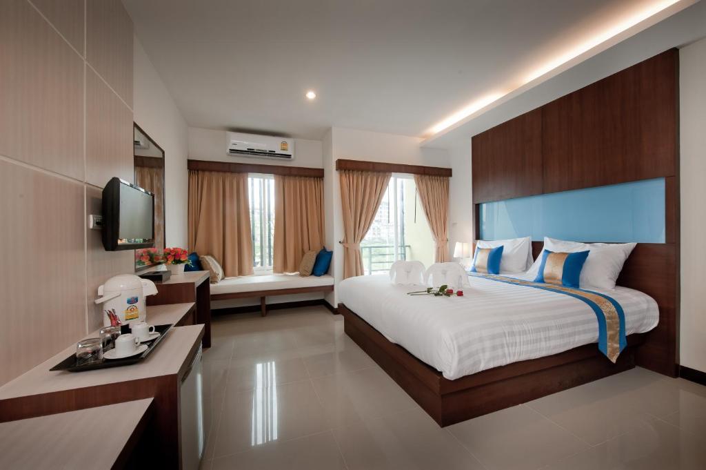 Blue Sky Patong Hotell Rom bilde