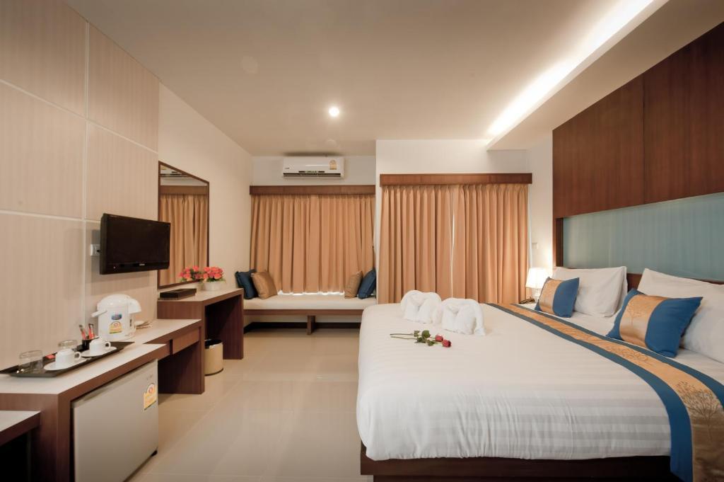 Blue Sky Patong Hotell Rom bilde