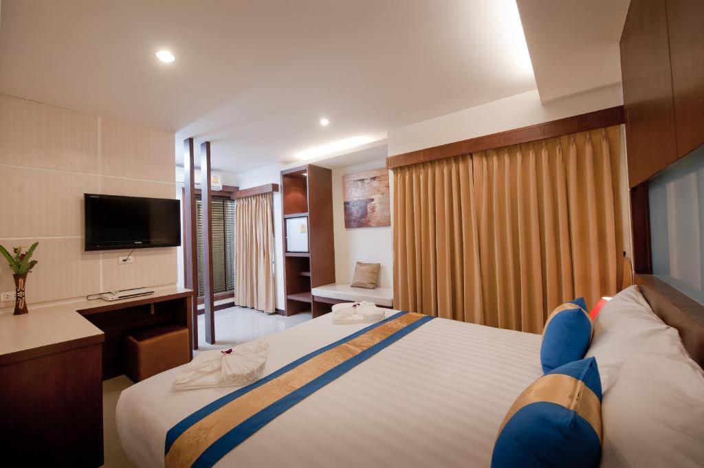 Blue Sky Patong Hotell Rom bilde