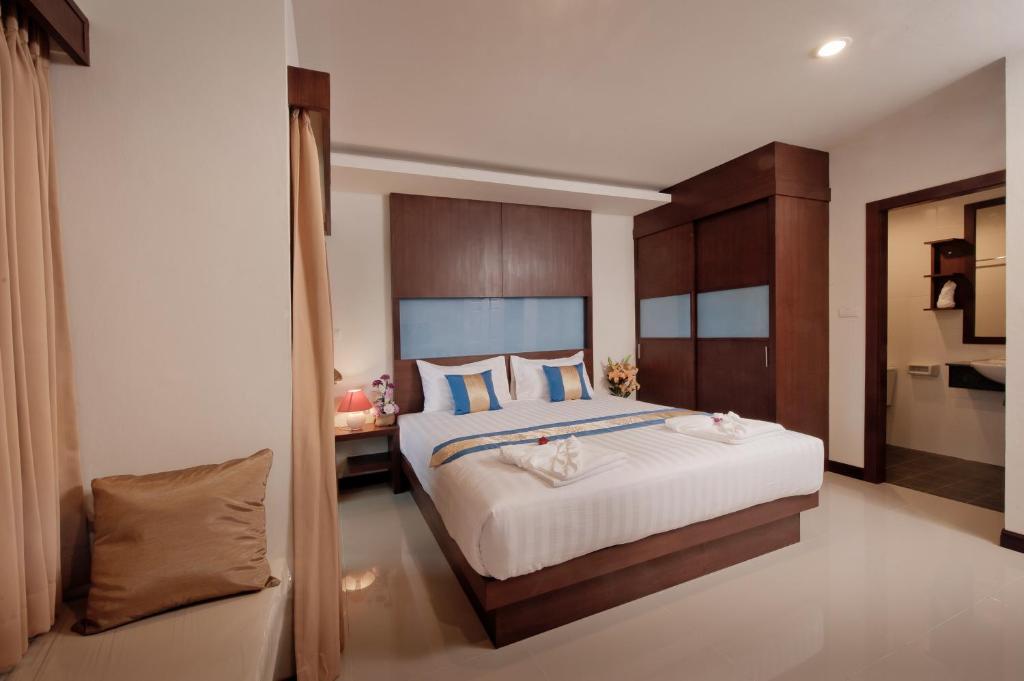 Blue Sky Patong Hotell Rom bilde